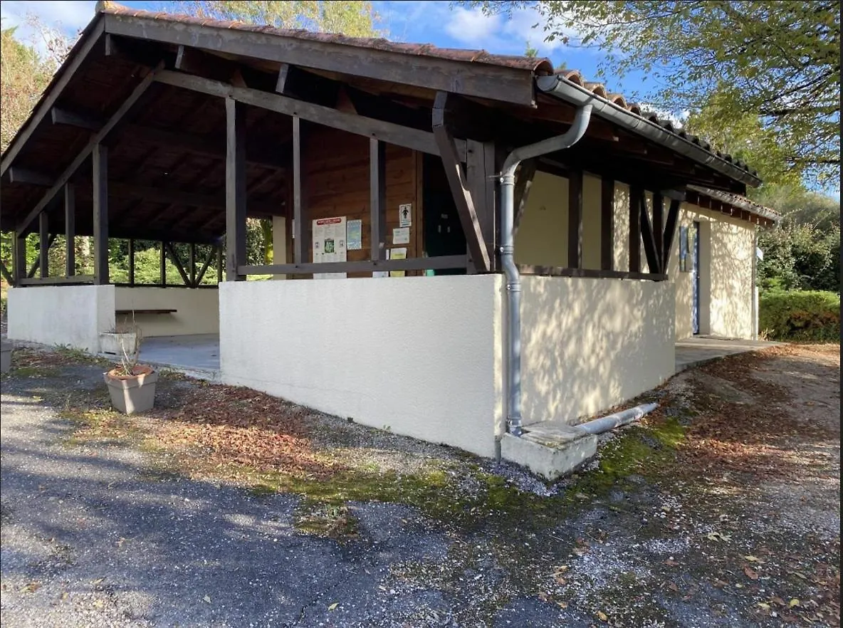 Camping Le Faillal Montpezat-de-Quercy Frankrike
